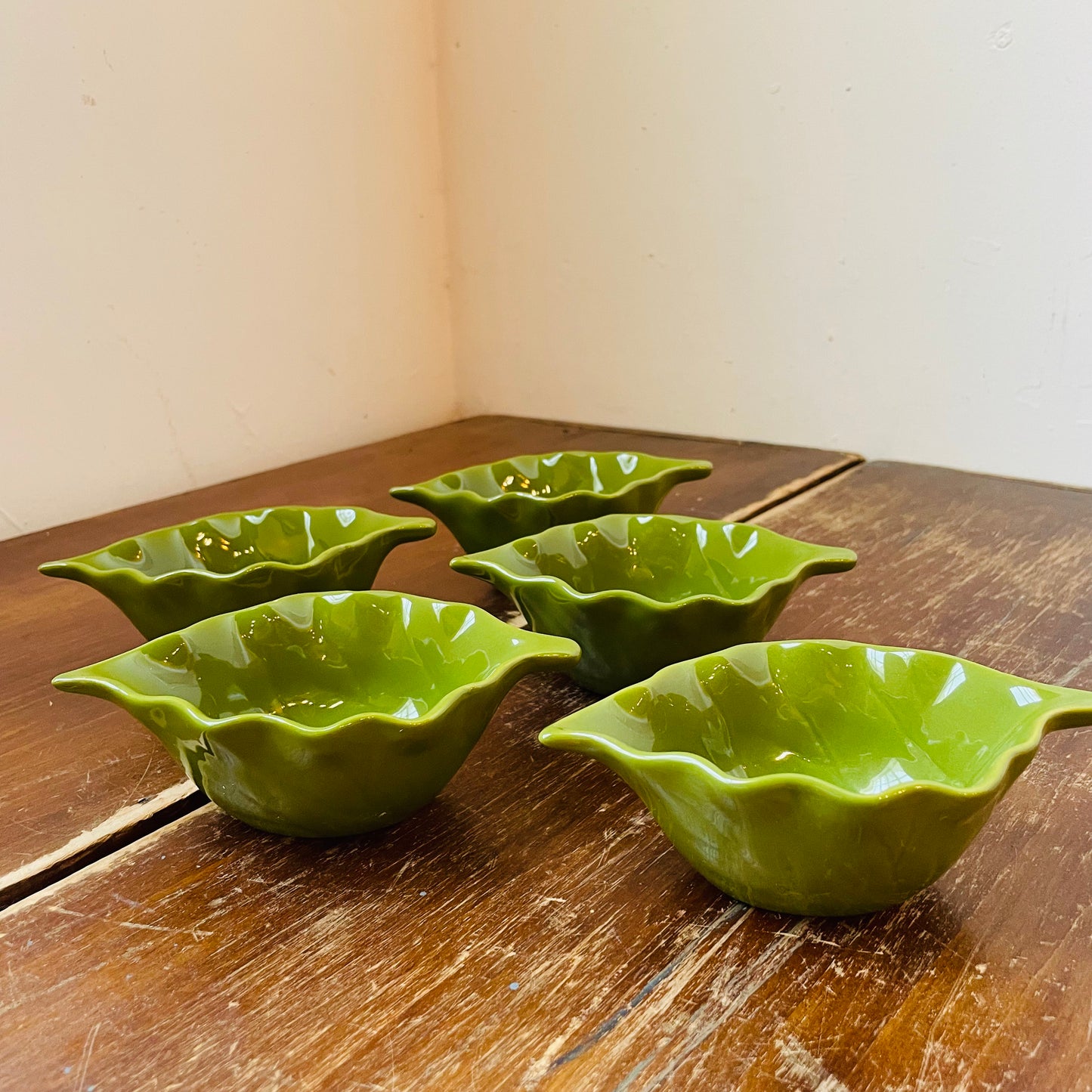 Green Leaf Shaped Set of Bowls- Vintage
