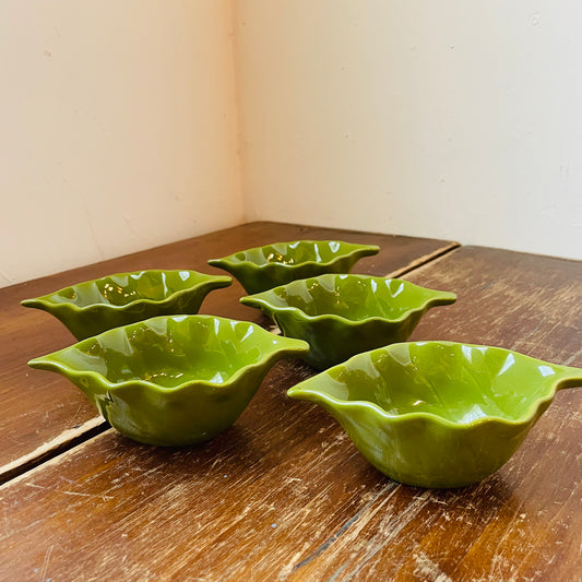 Green Leaf Shaped Set of Bowls- Vintage
