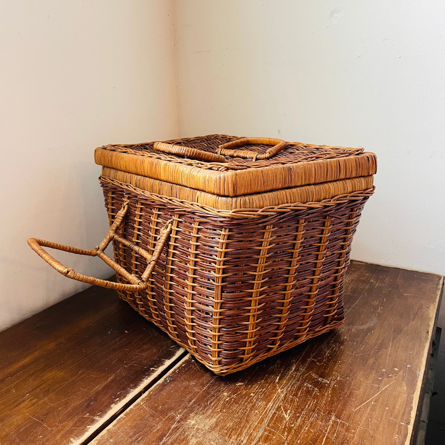 Two Tone Woven Wicker Picnic Basket- Vintage