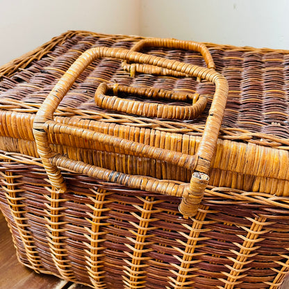 Two Tone Woven Wicker Picnic Basket- Vintage