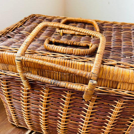 Two Tone Woven Wicker Picnic Basket- Vintage