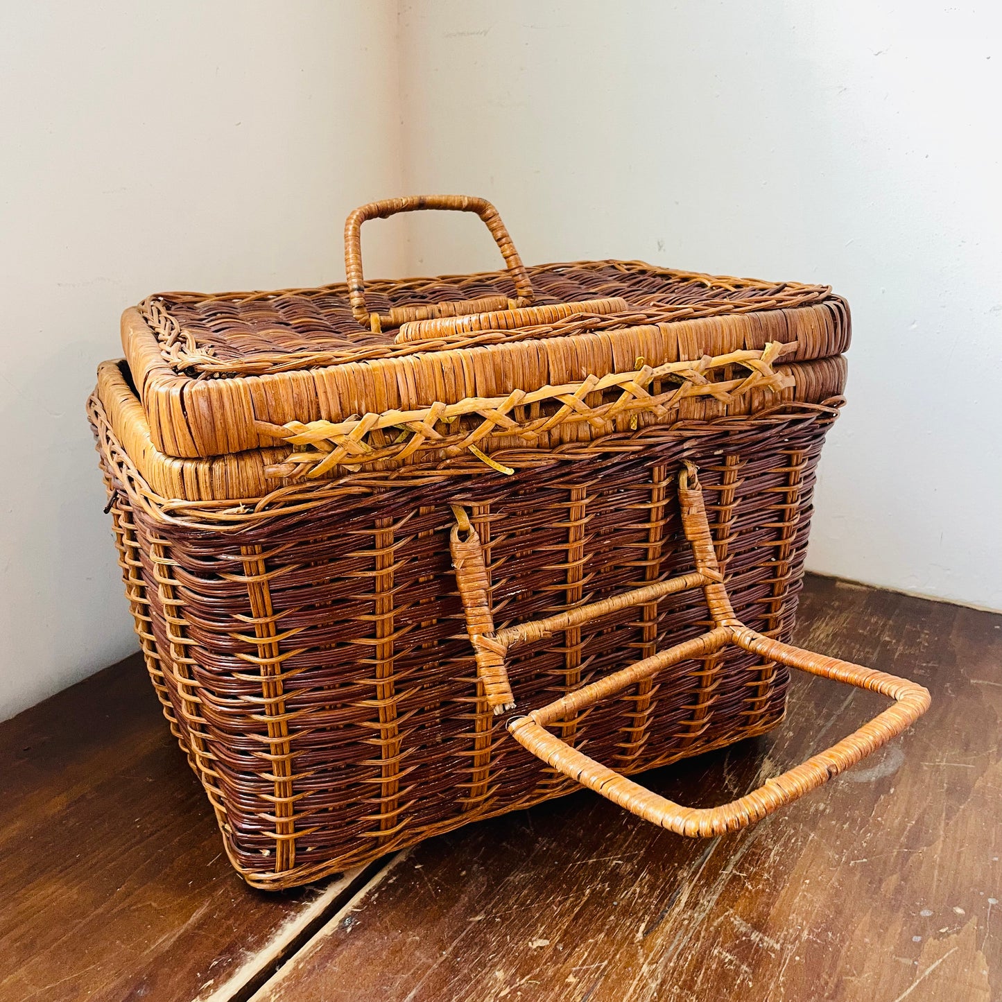 Two Tone Woven Wicker Picnic Basket- Vintage