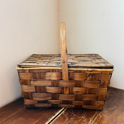 Dark Split Ash Picnic Basket- Vintage