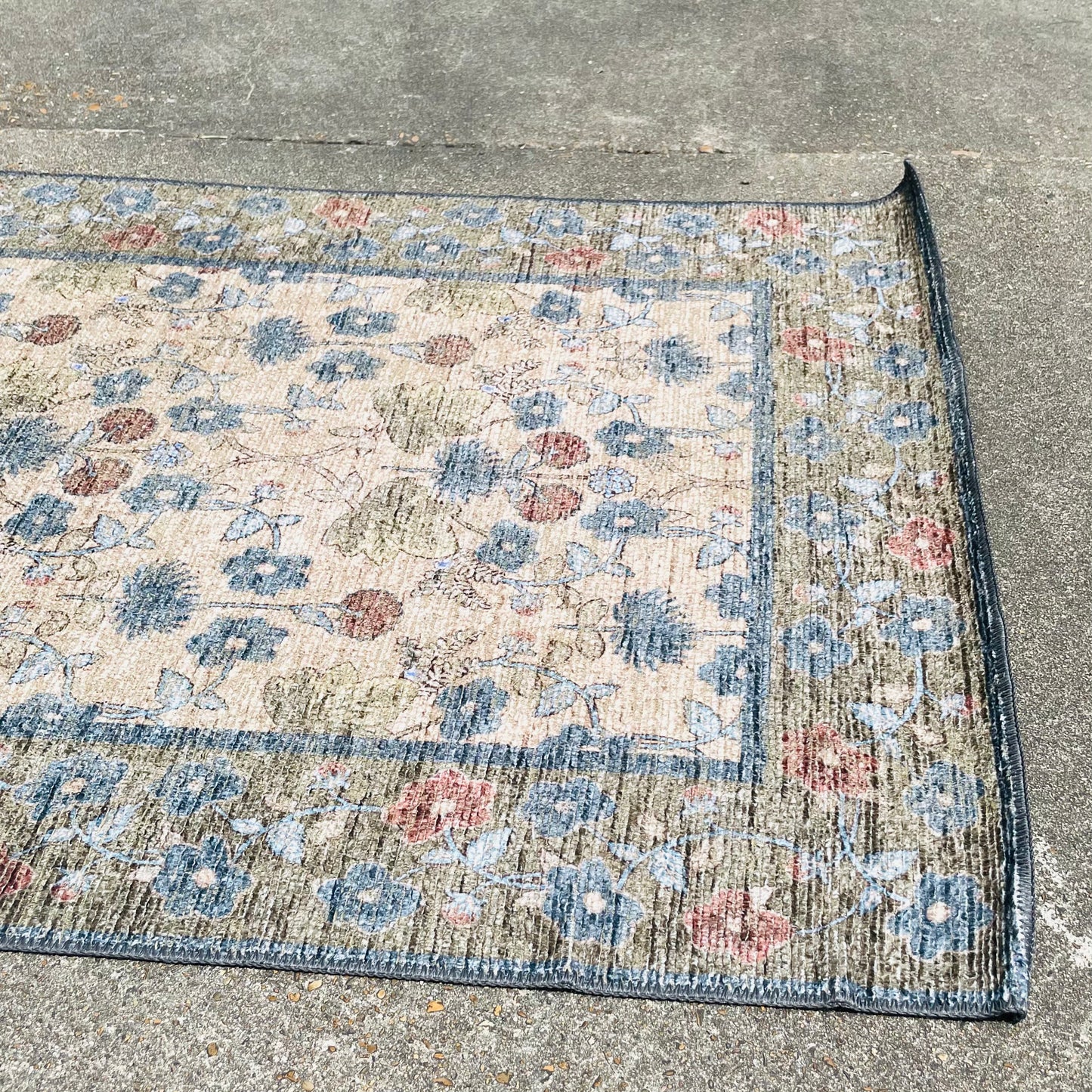 Edinburgh Tan & Olive 3'6"x5'6" Rug