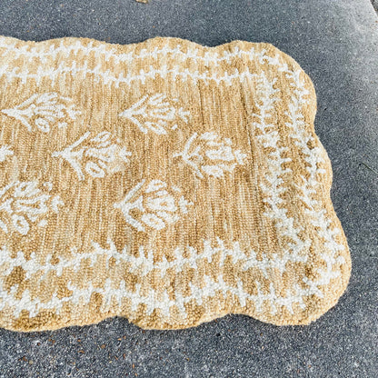 Lisette Wheat & Ivory 2'3"x3'9" Rug