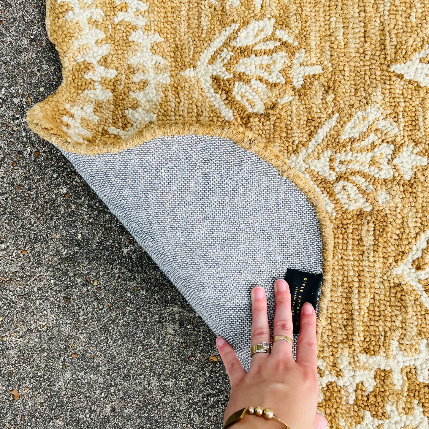 Lisette Wheat & Ivory 2'3"x3'9" Rug