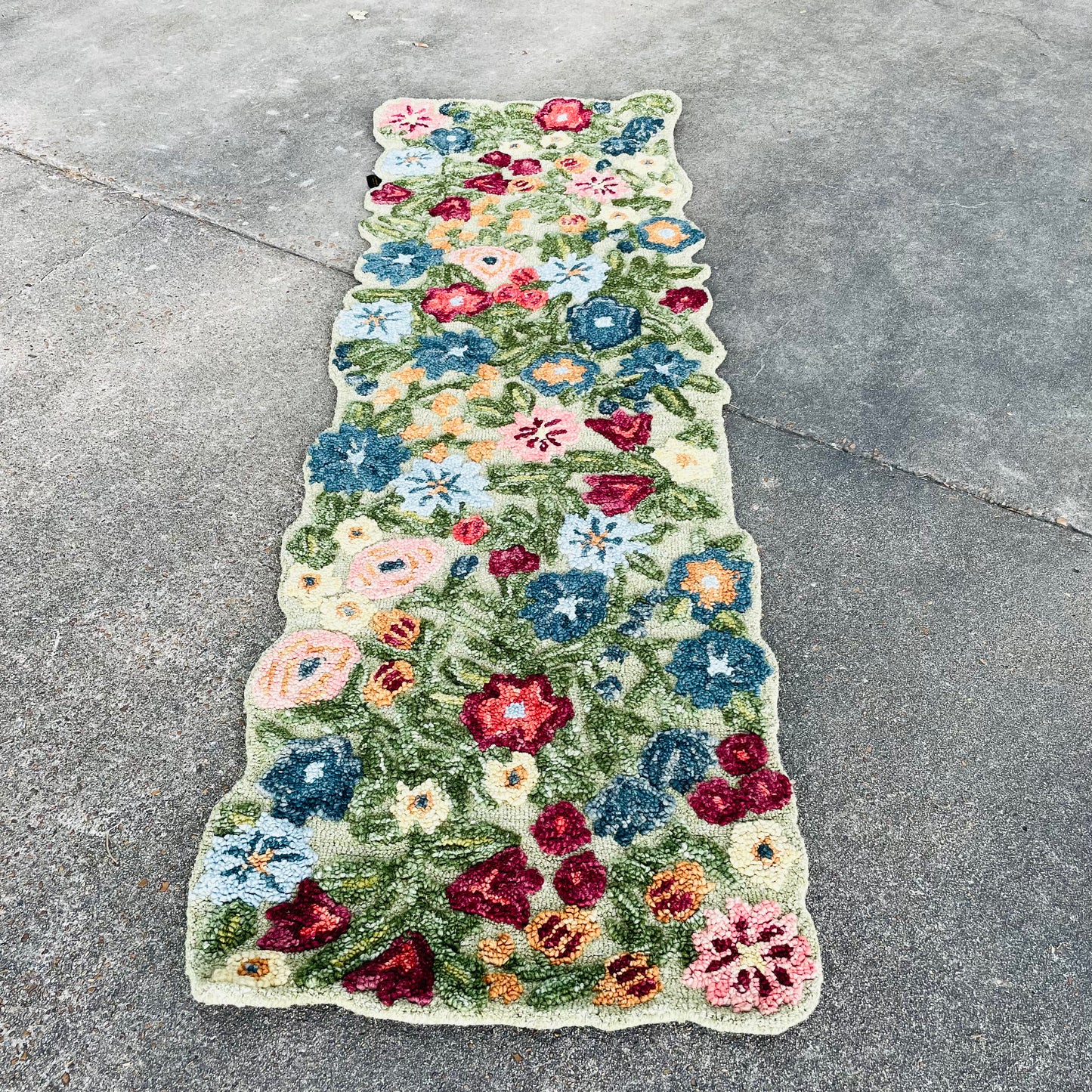 Edith Green & Multicolored 2'6"x7'6" Runner
