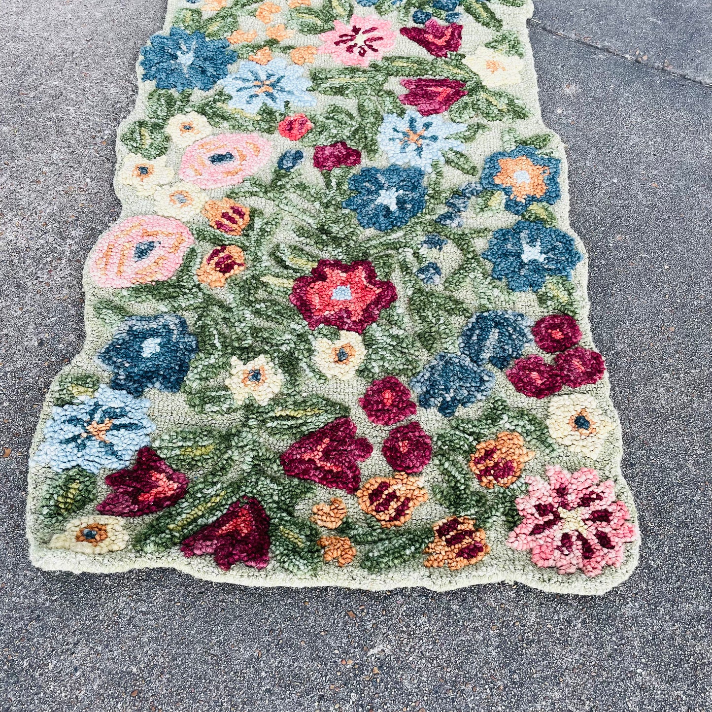 Edith Green & Multicolored 2'6"x7'6" Runner