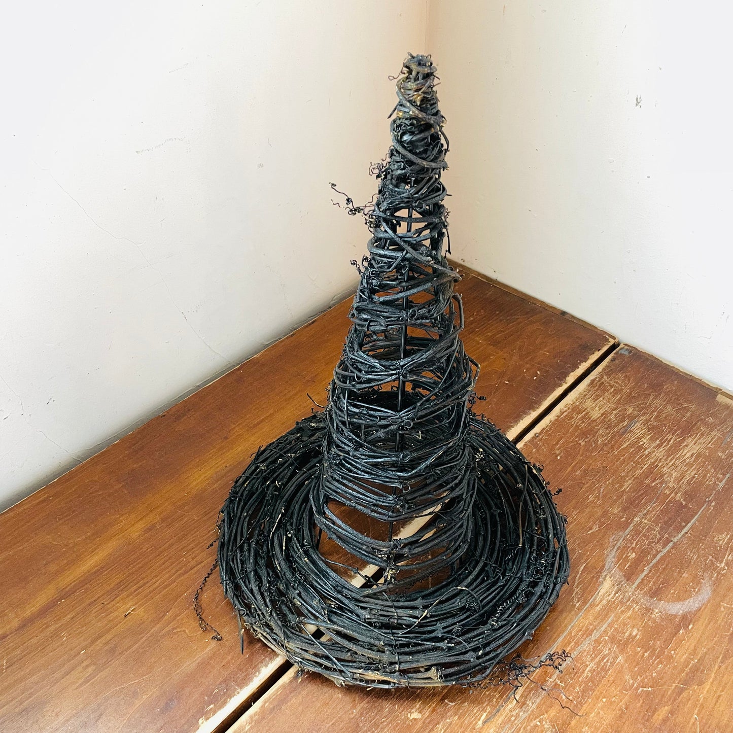 Black Wrapped Grape Vine & Wire Witch's Hat