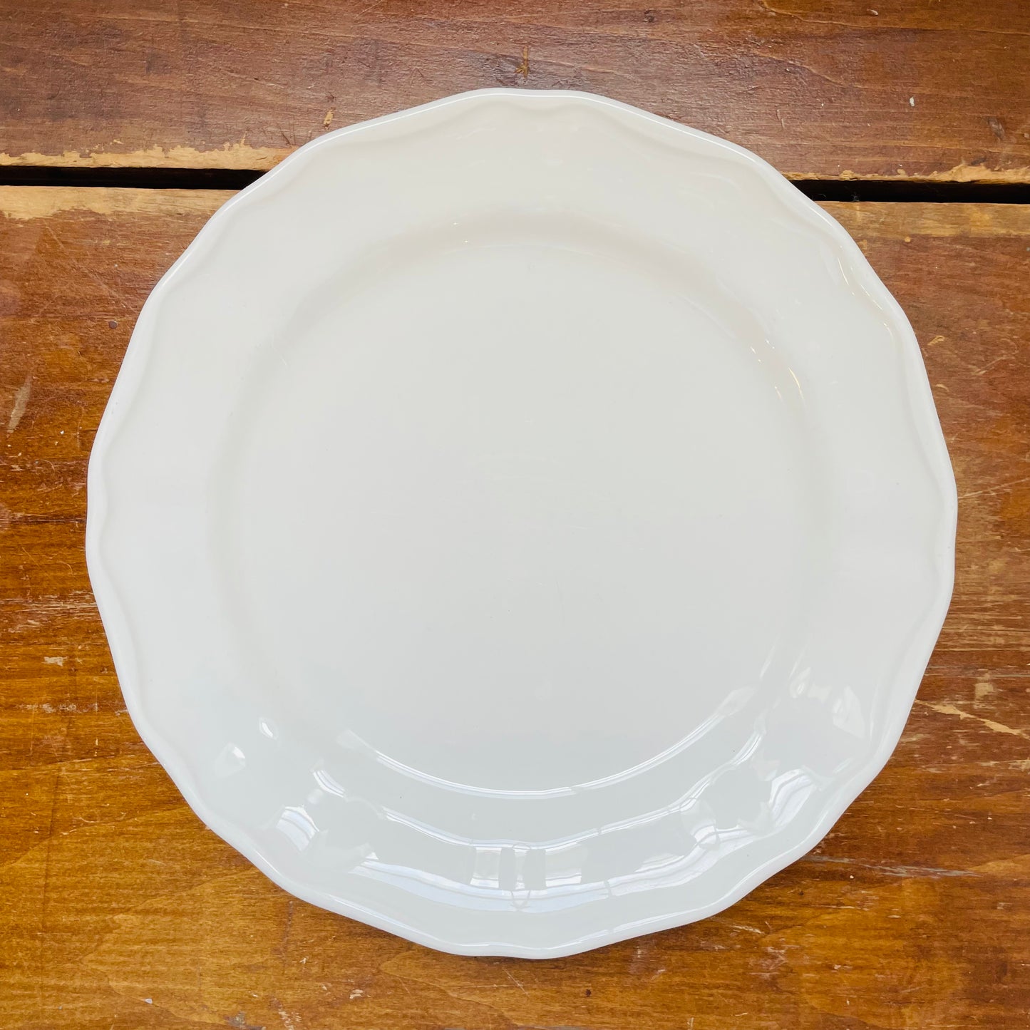 Casual Gourmet White Plate- Vintage