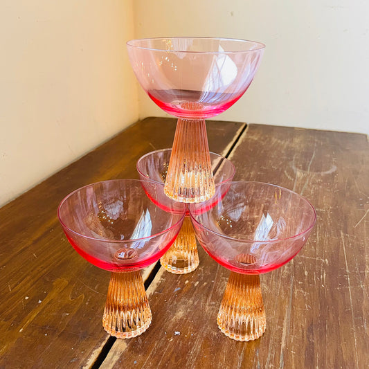 Aria Footed Glass Set