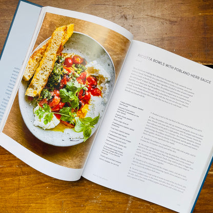 Justine Cooks: A Cookbook: Recipes (Mostly Plants) for Finding Your Way in the Kitchen