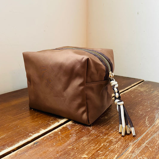 Jet Large Boxy Pouch