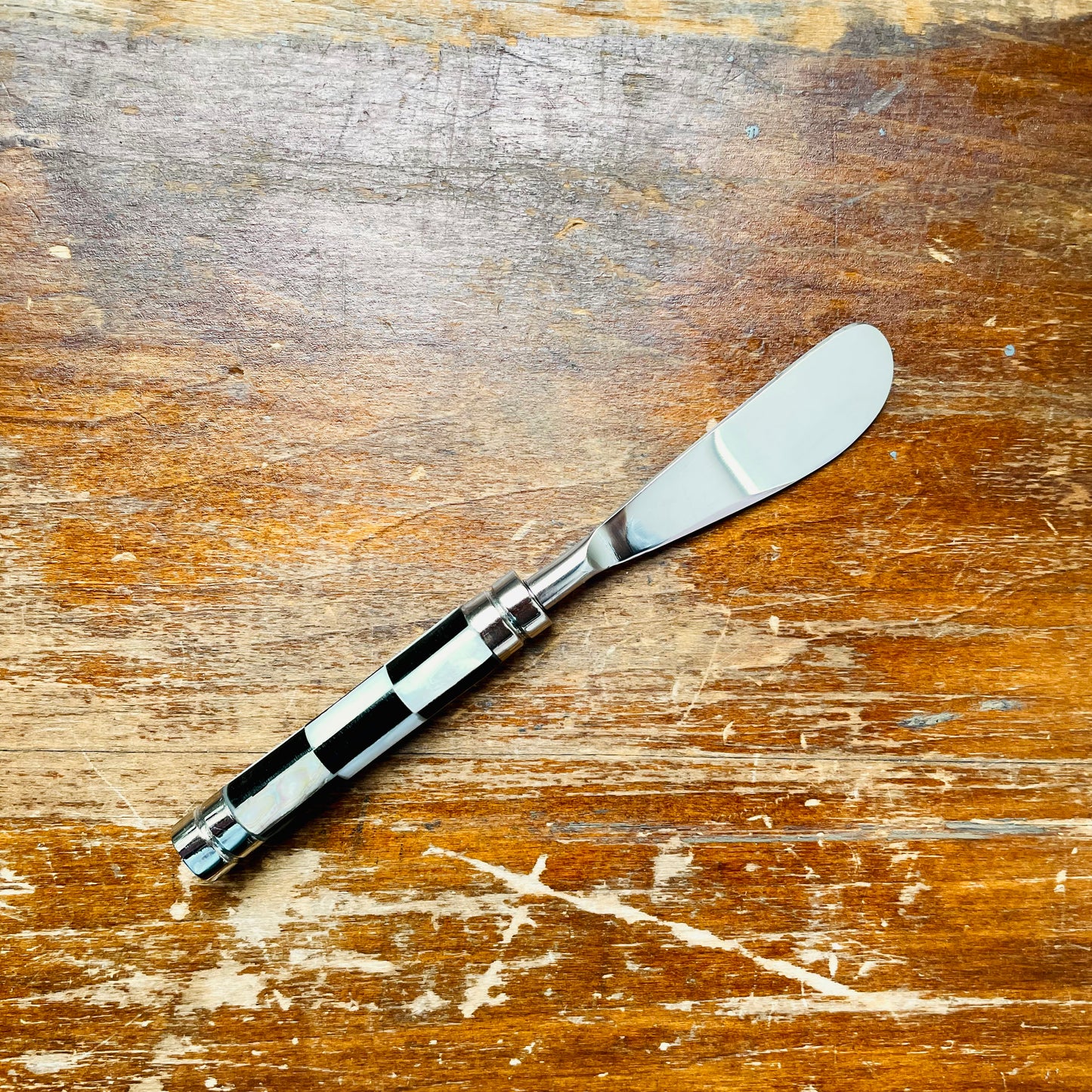 Checkered Spreader