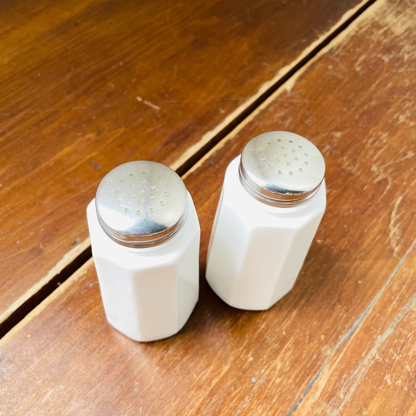 Panel Salt & Pepper Shaker- Mosser Glass