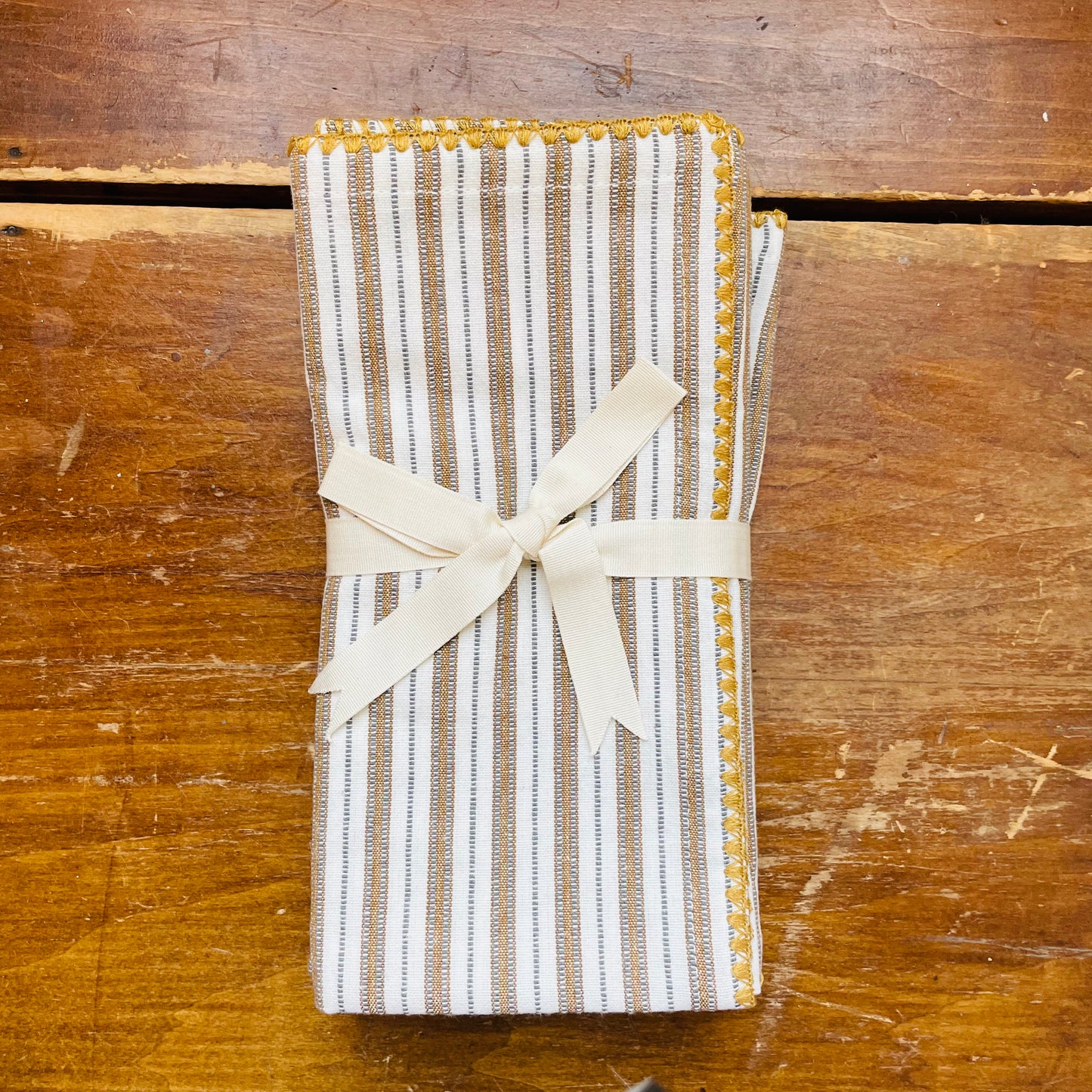 Sutton Dinner Napkins