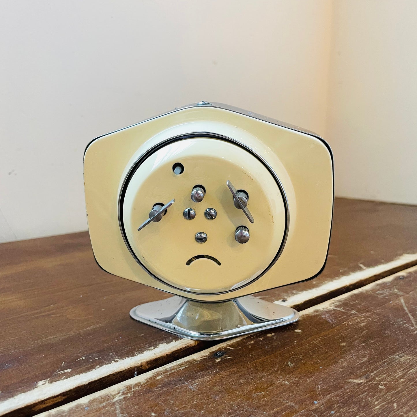 Diamond Analog Alarm Clock- Vintage