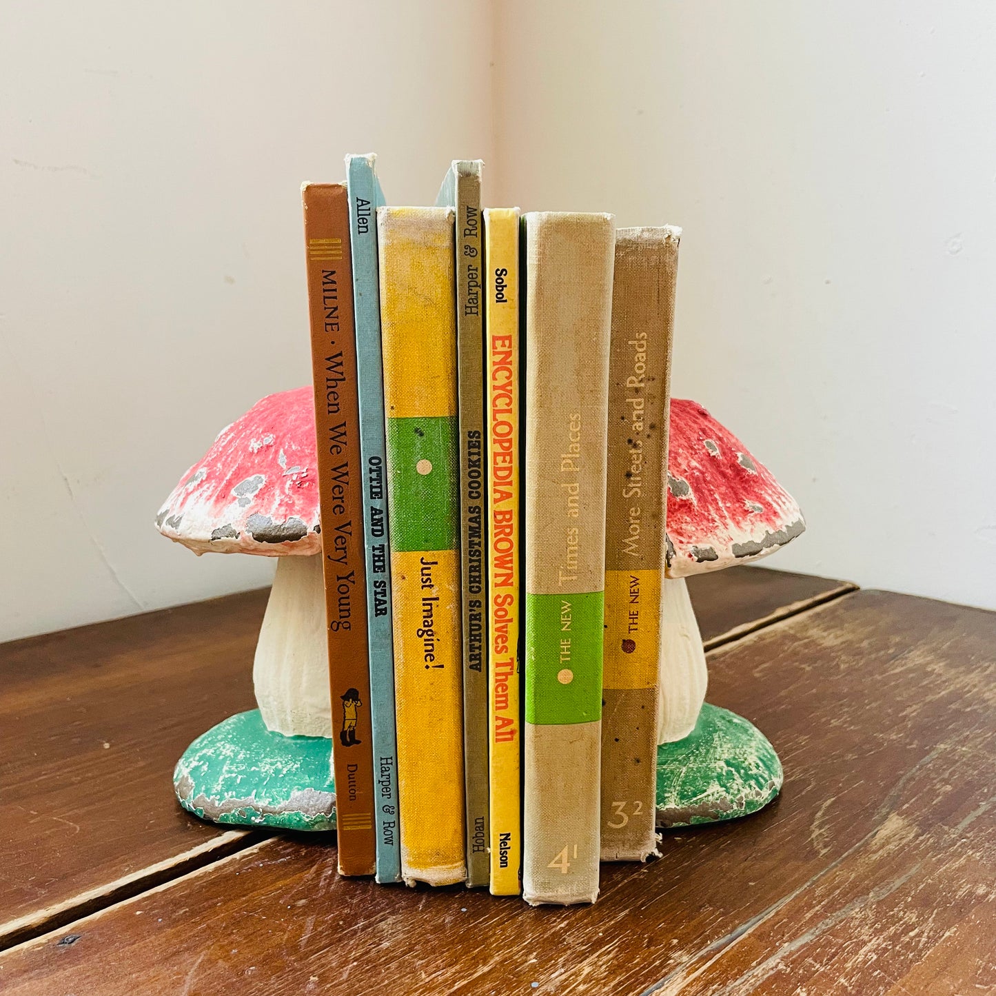 Mushroom Bookends