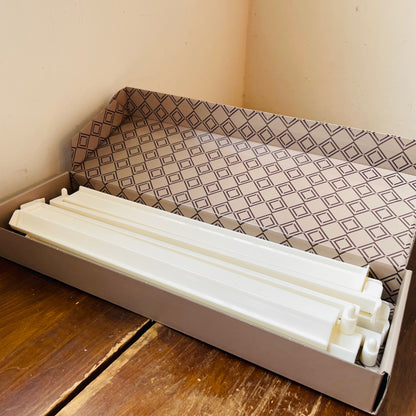 White Mahjong Tile Rack & Pusher Set