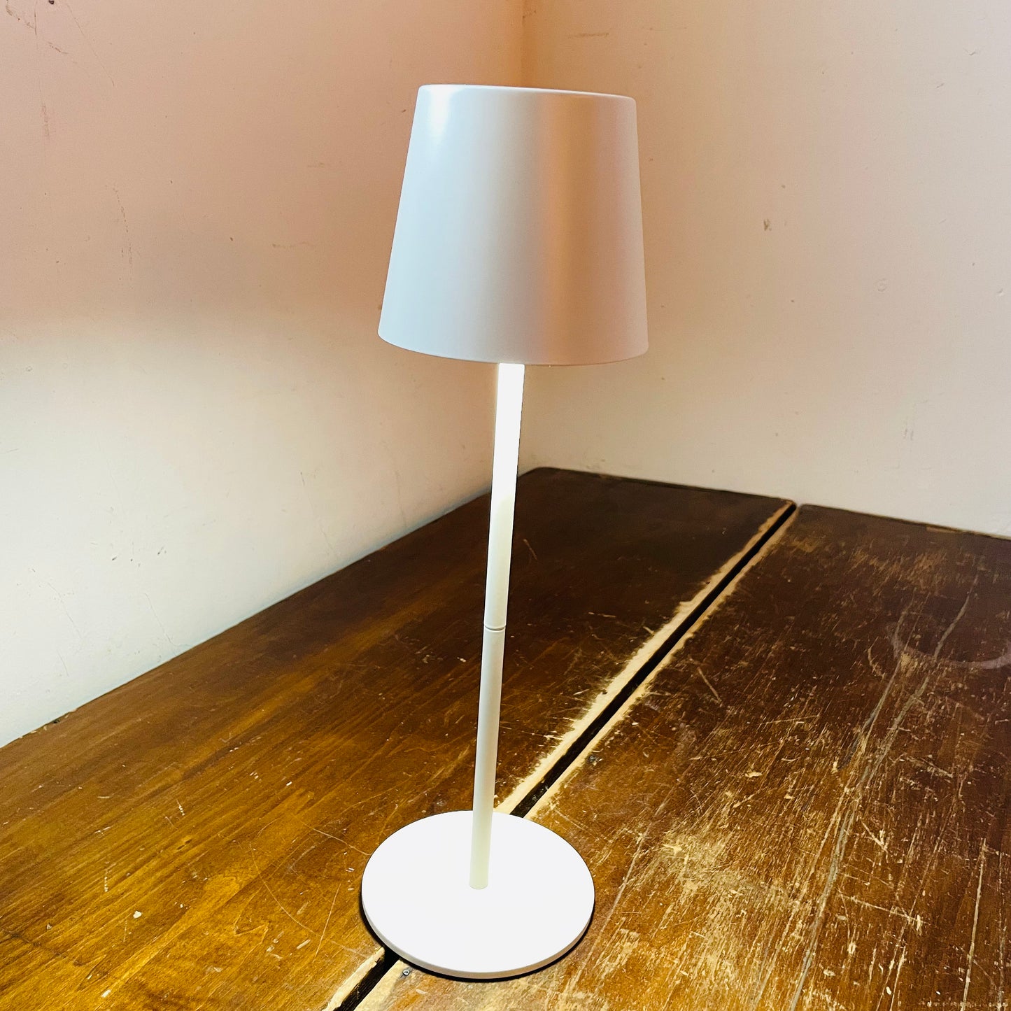 Ivory Tap Touch Table Lamp