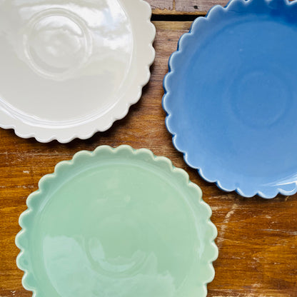 Scalloped Edge Stoneware Plate