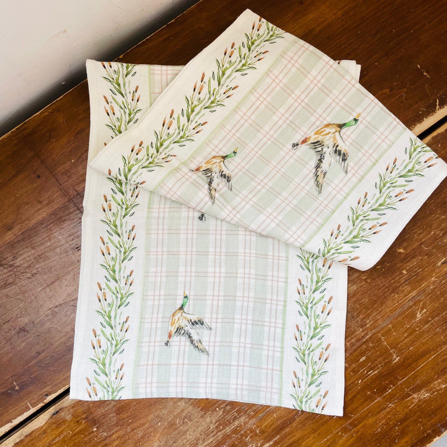 Ducks 13"x66" Table Runner