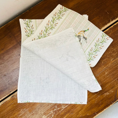 Ducks 13"x66" Table Runner