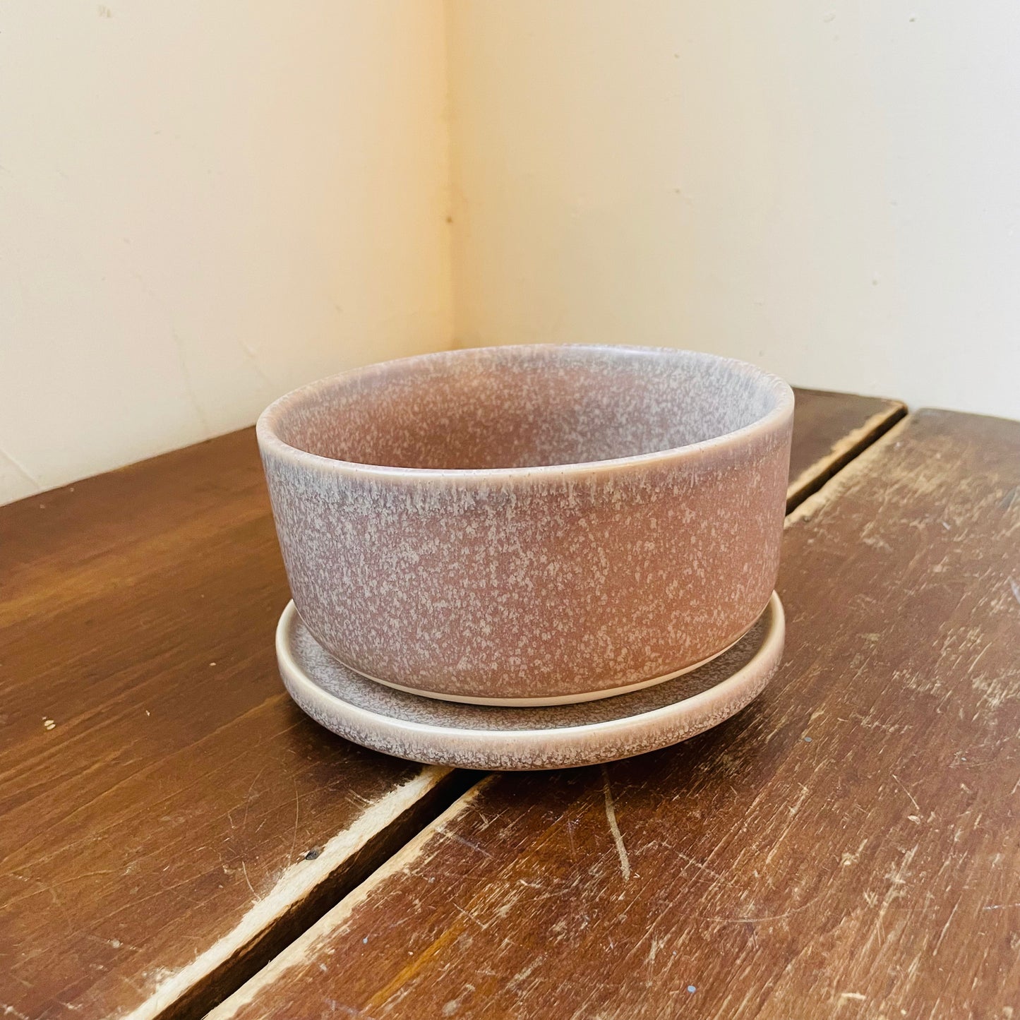 Lilac Stoneware Bowl with Lid