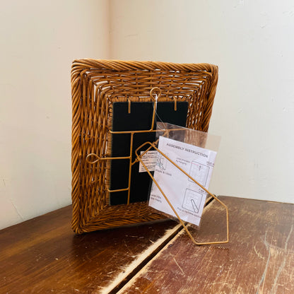Hand-Woven Wicker Photo 5"x7" Frame