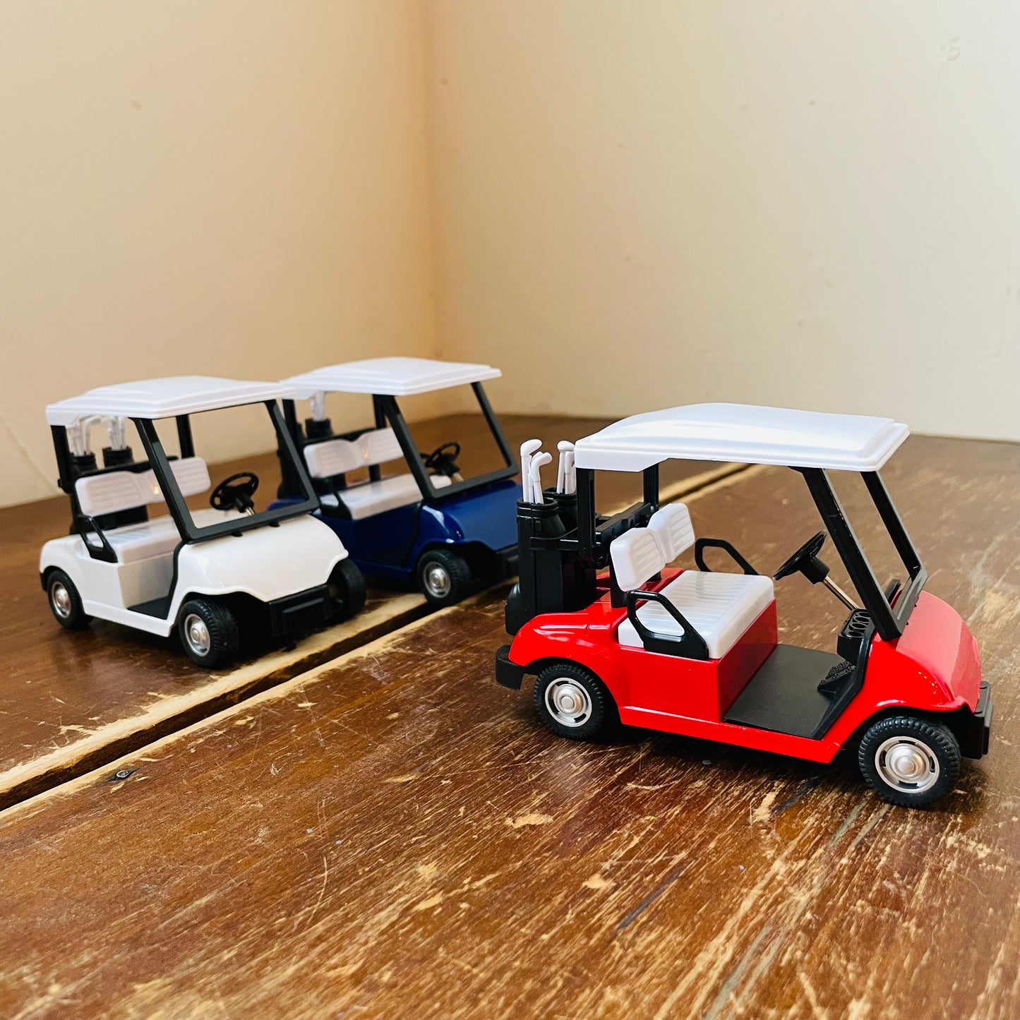 Rollin' Pull-Back Golf Cart