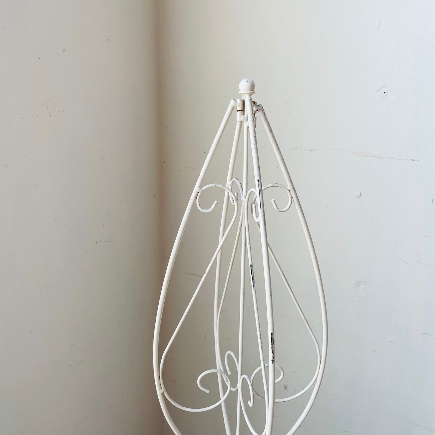 Garden Trellis - Vintage