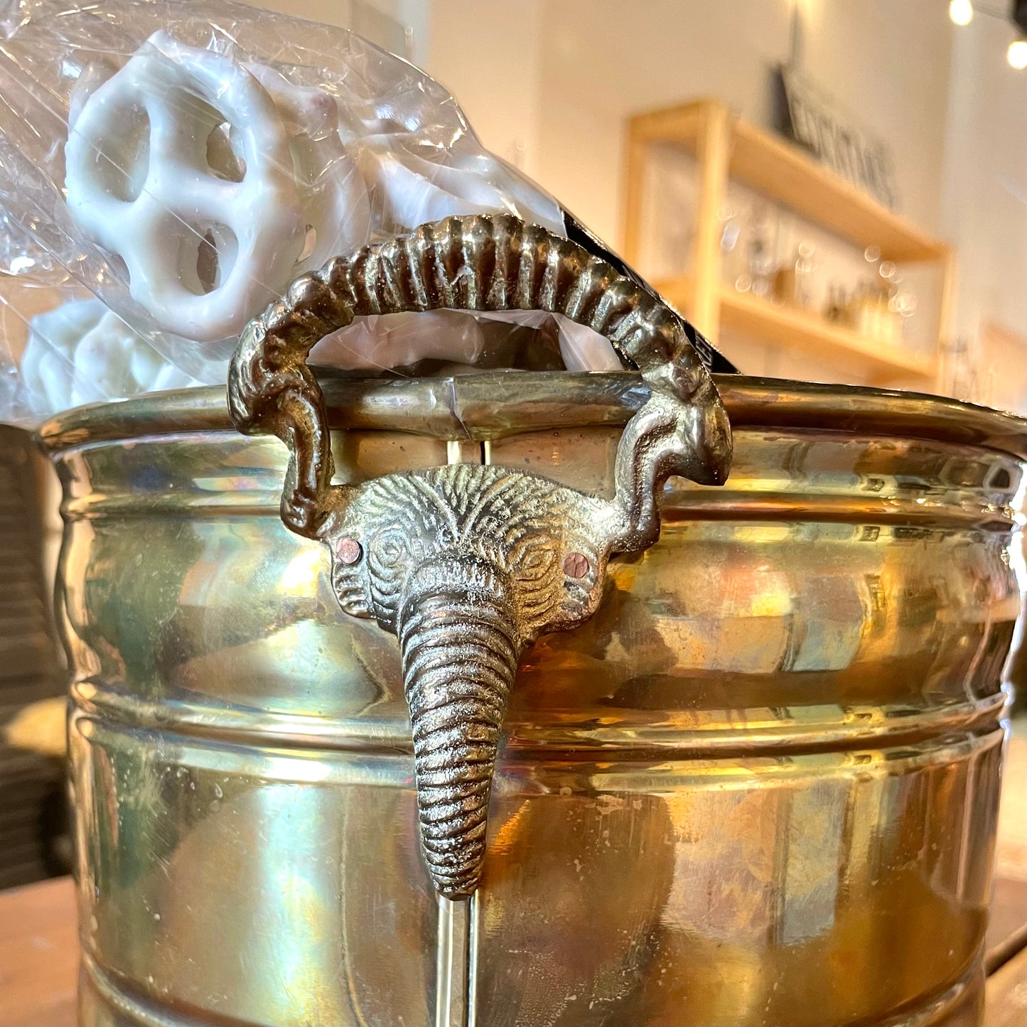 Brass Elephant Tub- Vintage