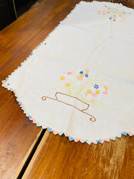 Embroidered Bouquet Linen- Vintage